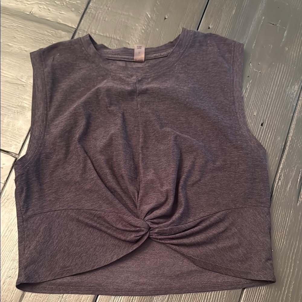 Beyond Yoga Women's Dark Heather Gray Twist-Front Muscle Tee
